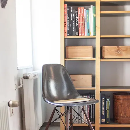 Malerisches Haus In Schoenster Strasse Der Altstadt Apartamento