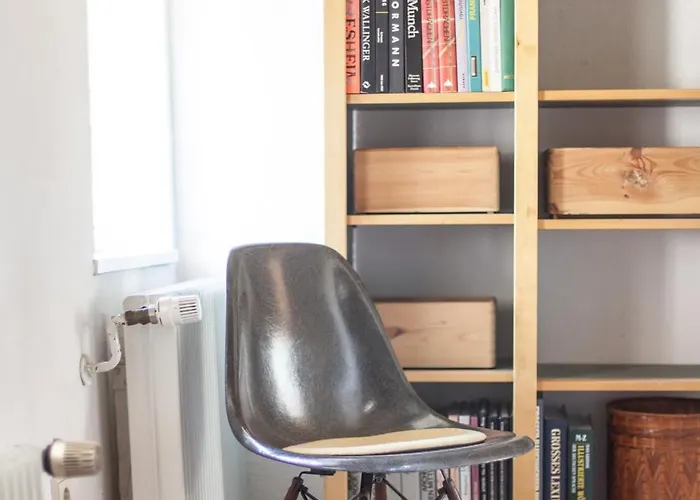 Malerisches Haus In Schoenster Strasse Der Altstadt Lägenhet